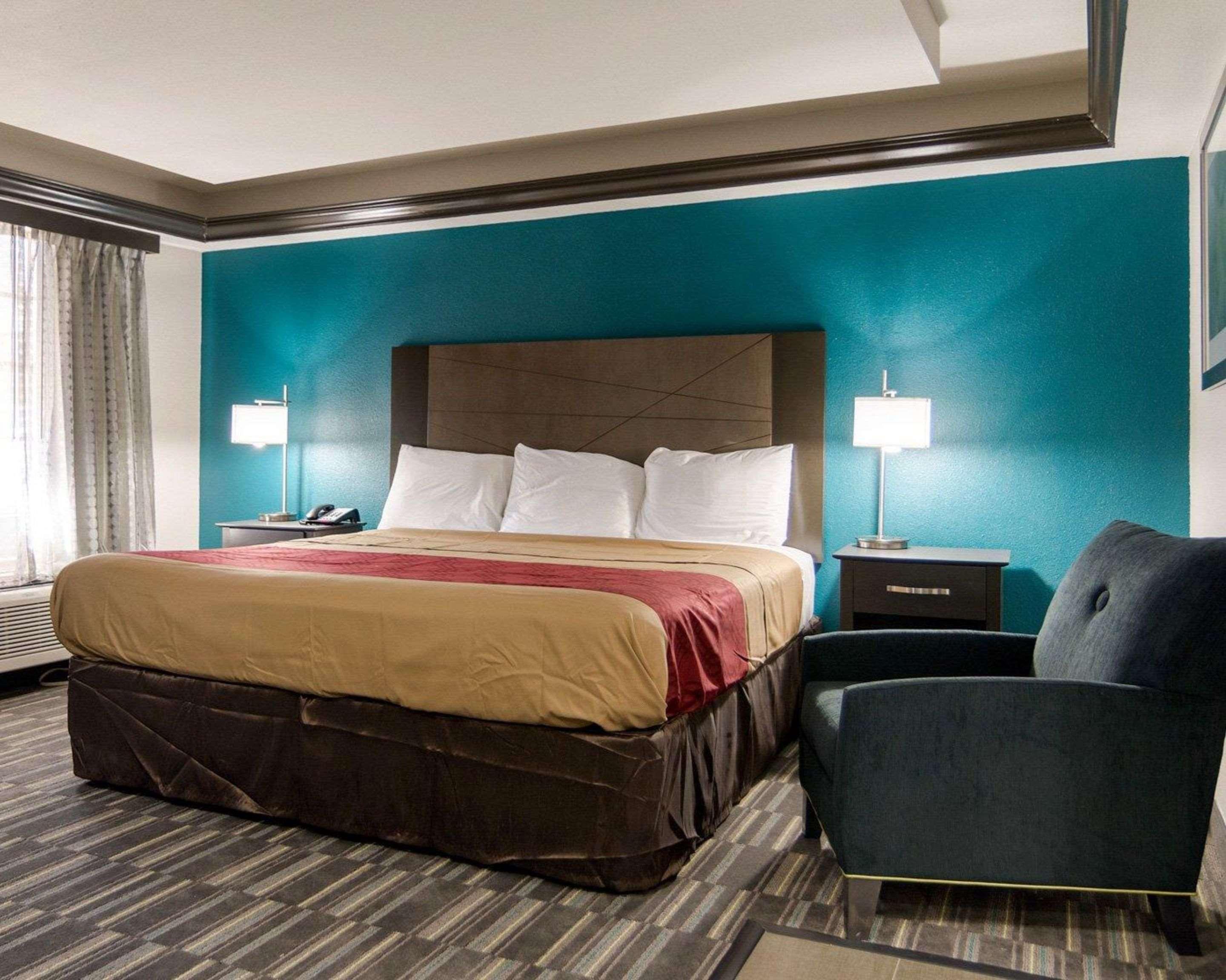 Homestay Inn & Suites Расселлвилл Экстерьер фото