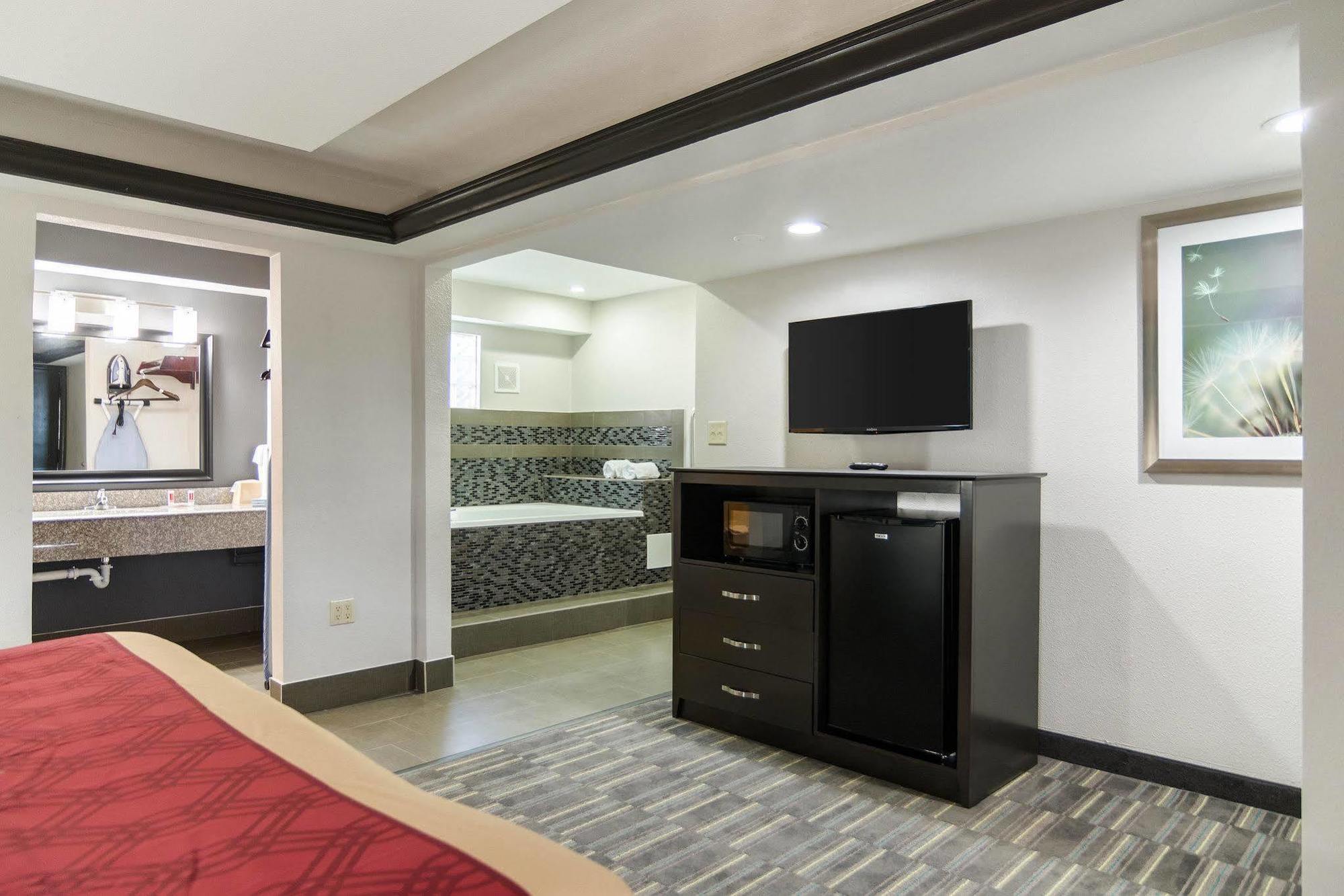 Homestay Inn & Suites Расселлвилл Экстерьер фото